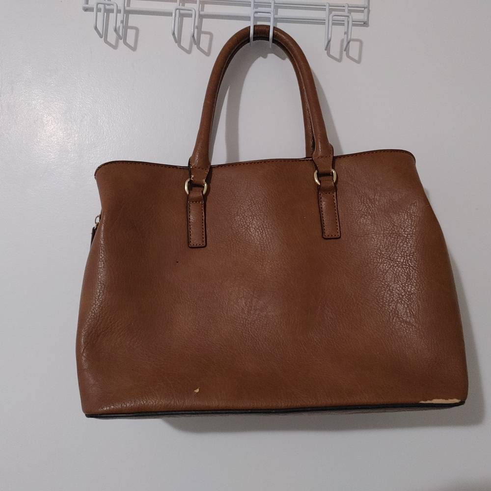 Mathew & Julian satchel with structured shape and sturdy handles